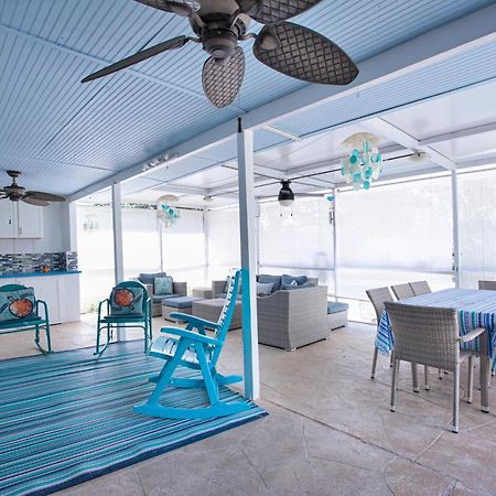 Beautiful Home With Pool And Outdoor Space West Palm Beach Exterior photo